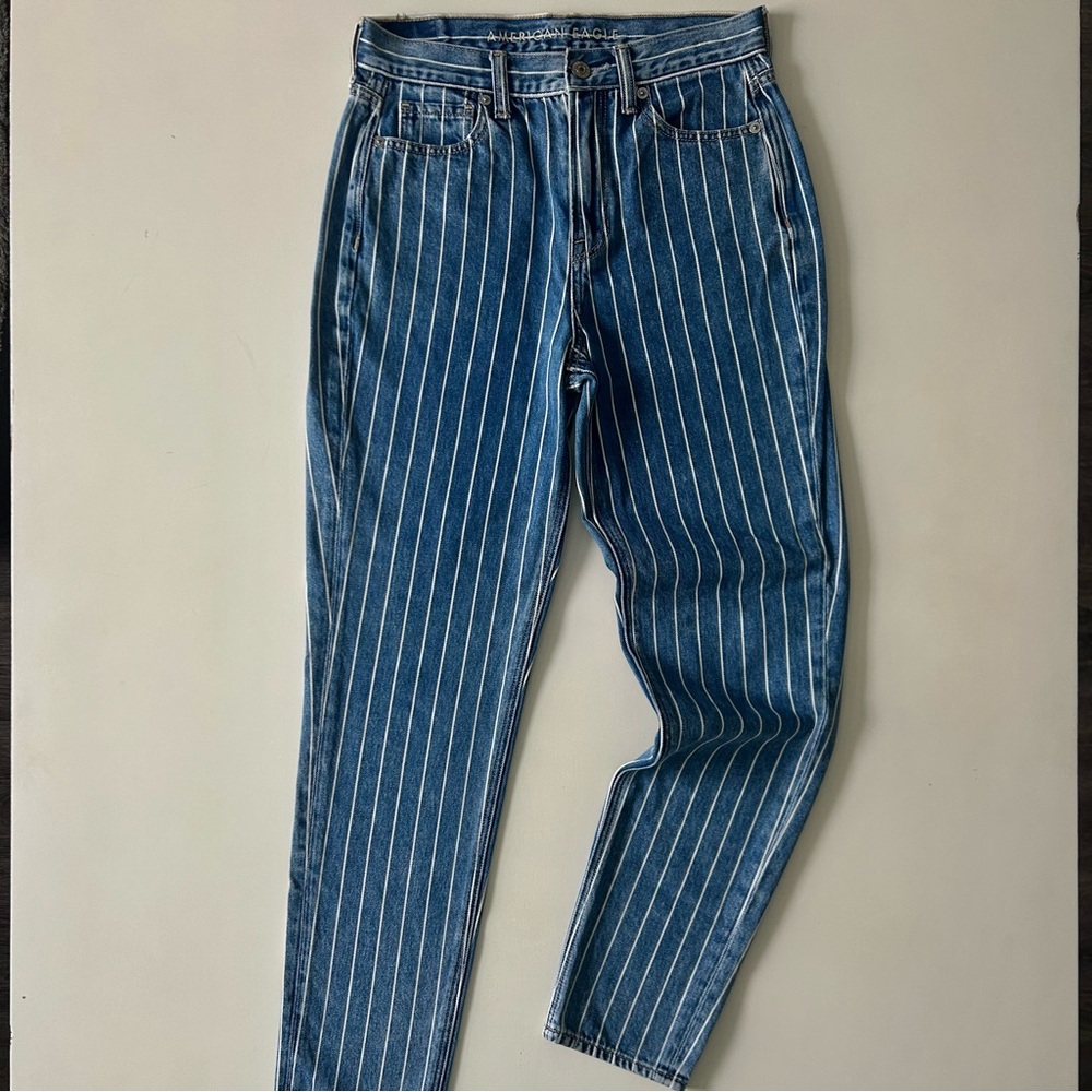 American Eagle High Rise Blue White Pinstripe Jeans Mom Fit Fall/Winter 0
